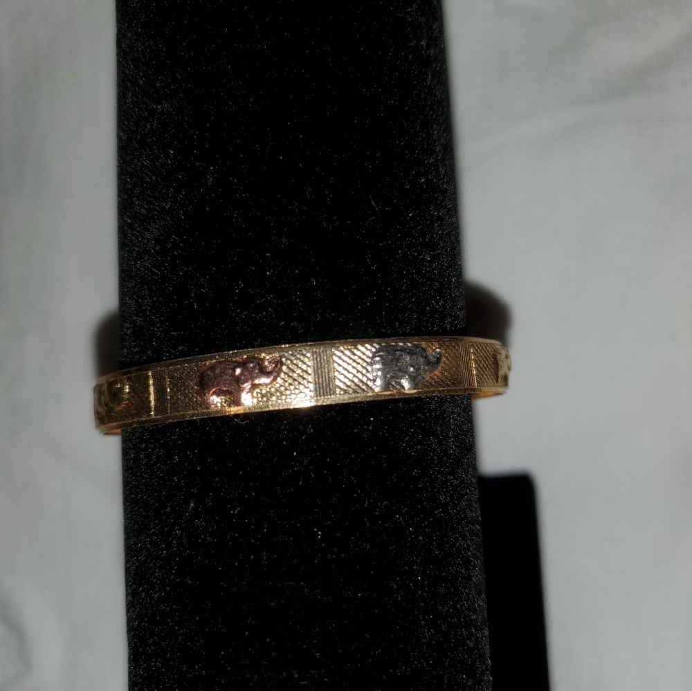 Elephant bangle bracelet